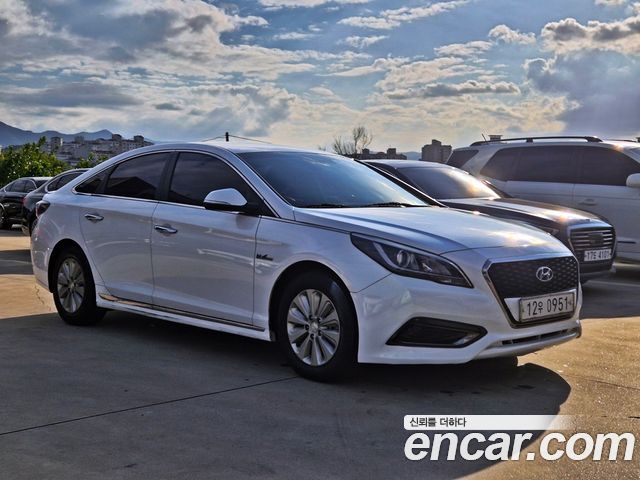 Hyundai Sonata 2.0 HEV Modern — пробег 185 101 км — фото 4 из 5