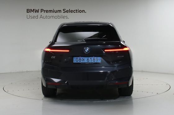 BMW iX xDrive50 Sports Plus — пробег 39 042 км — фото 3 из 5