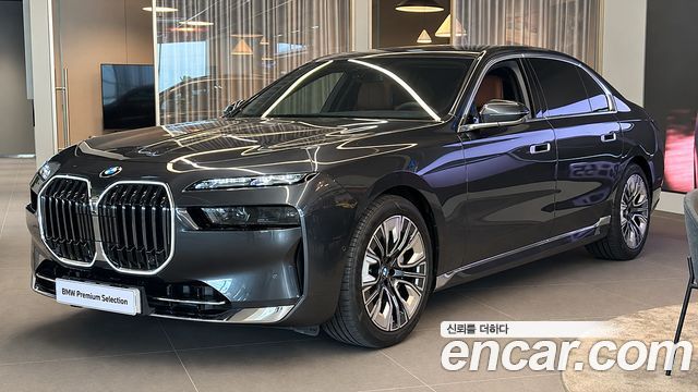 BMW 7-Series 740i sDrive Design Pure Excellence — пробег 14 804 км — фото 1 из 5