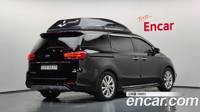 Kia Carnival из Кореи Encar
