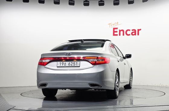 Hyundai Grandeur LPG HG300 Prime — пробег 142 793 км — фото 4 из 5