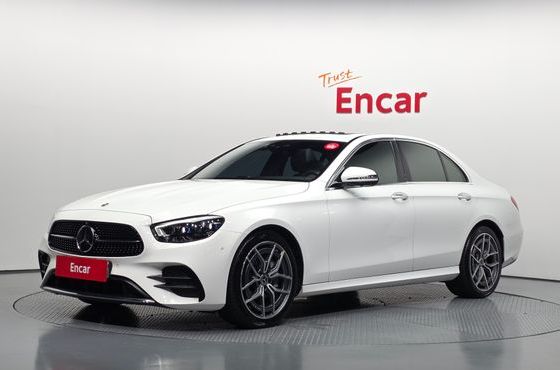Mercedes-Benz E-Class E220d 4MATIC AMG Line — пробег 68 714 км — фото 1 из 5