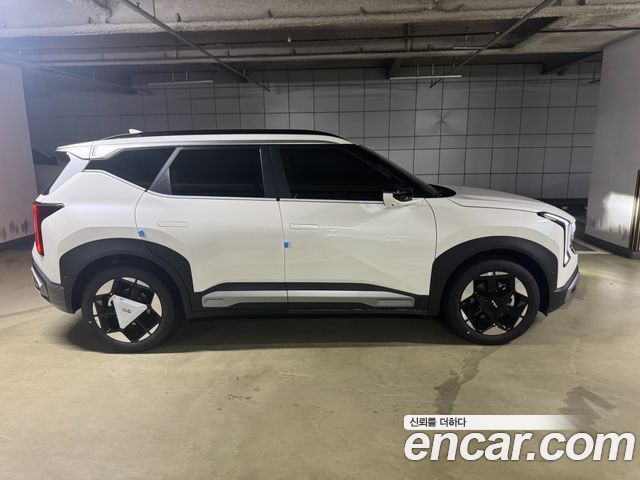 Kia Seltos Gasoline 1.6T 2WD Prestige — пробег 127 км — фото 2 из 5