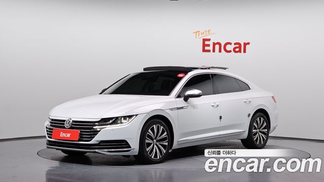 Volkswagen Arteon 2.0 TDI Premium — пробег 71 235 км — фото 1 из 5