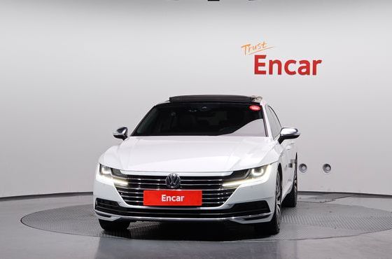 Volkswagen Arteon 2.0 TDI Premium — пробег 71 235 км — фото 3 из 5
