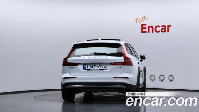 Volvo V60 из Кореи Encar