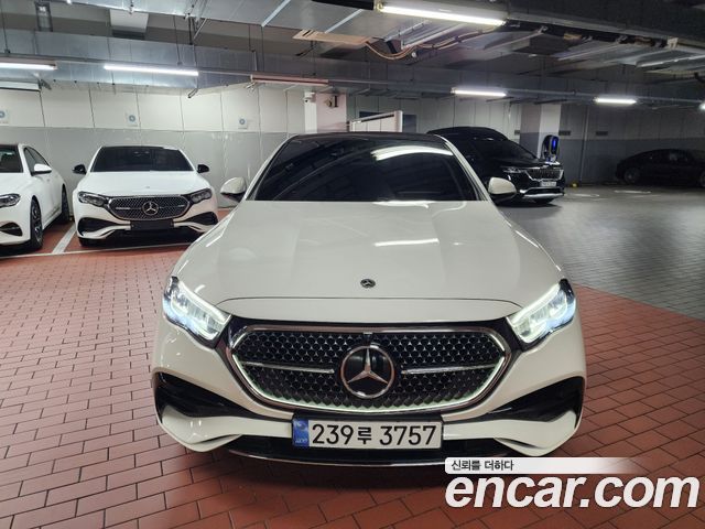 Mercedes-Benz E-Class E200 AMG Line — пробег 5 000 км — фото 1 из 5