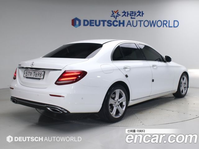 Mercedes-Benz E-Class из Кореи Encar