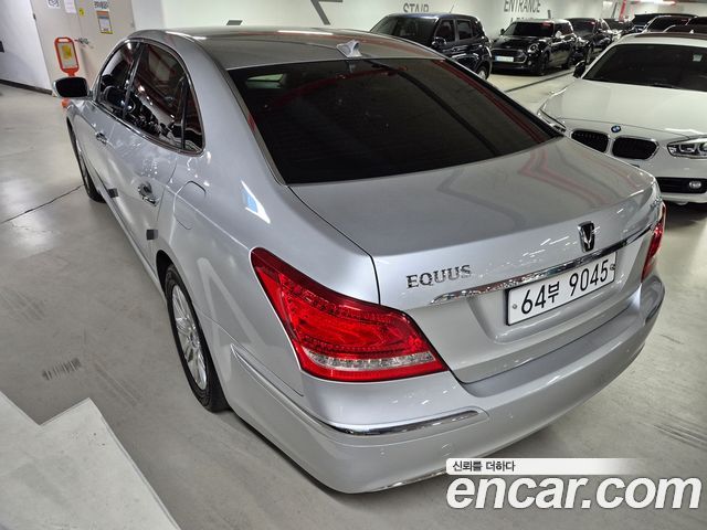 Hyundai Equus из Кореи Encar