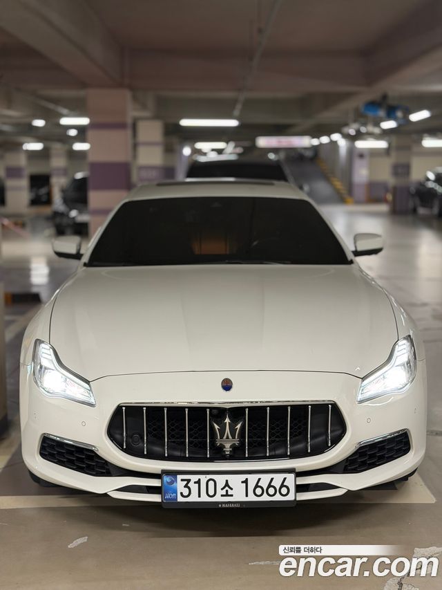 Maserati Quattroporte из Кореи Encar