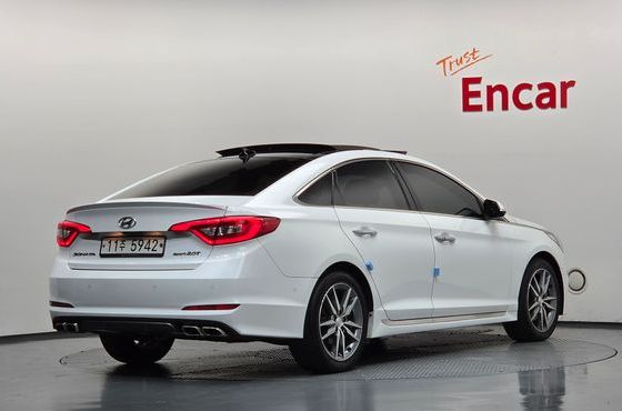 Hyundai Sonata 2.0 Turbo Exclusive — пробег 124 239 км — фото 2 из 5
