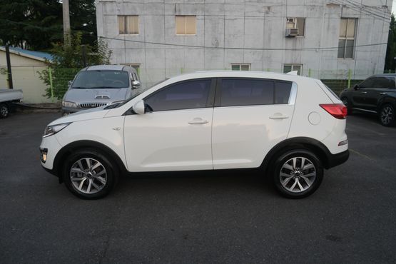 Kia Sportage Diesel 2WD Luxury — пробег 286 775 км — фото 3 из 5
