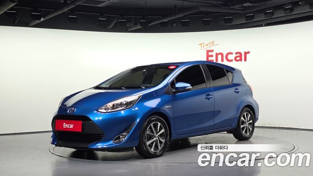 Toyota Prius 1.5 — пробег 120 781 км — фото 1 из 5