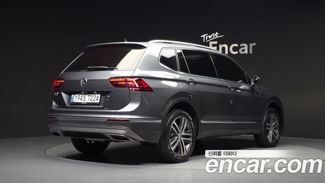 Volkswagen Tiguan 2.0 TDI Prestige — пробег 59 200 км — фото 2 из 5