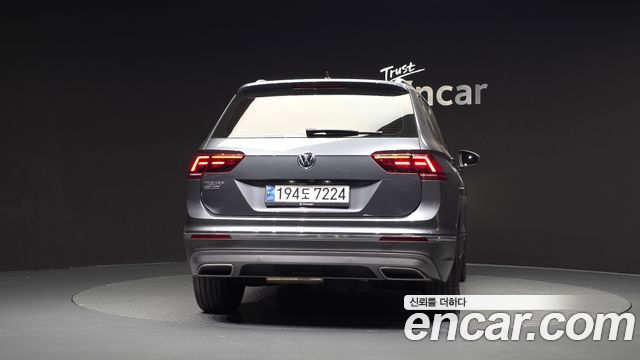 Volkswagen Tiguan 2.0 TDI Prestige — пробег 59 200 км — фото 4 из 5