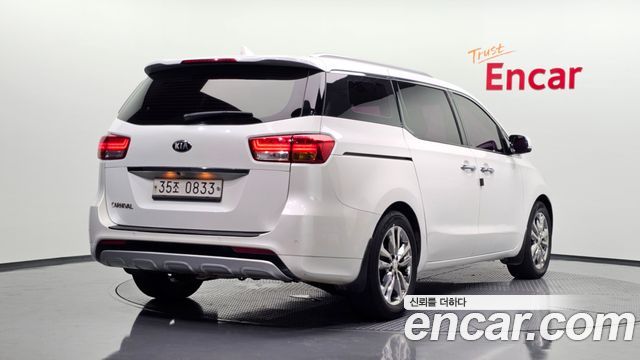 Kia Carnival из Кореи Encar