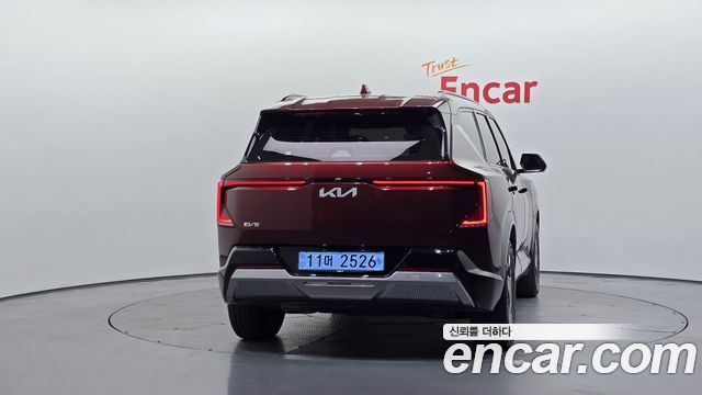 Kia EV5 из Кореи Encar