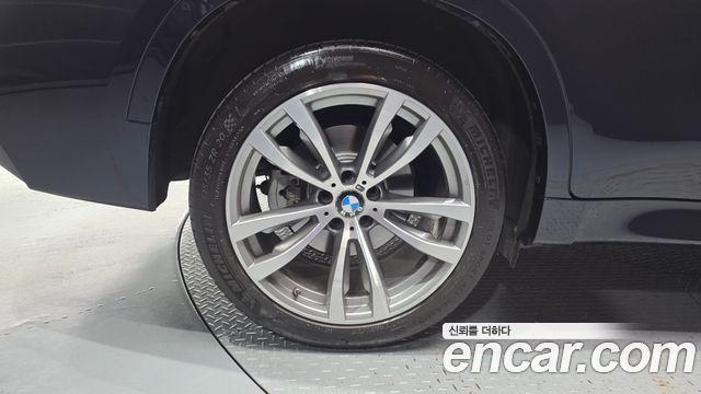 BMW X6 xDrive 40d M Sport — пробег 94 205 км — фото 5 из 5