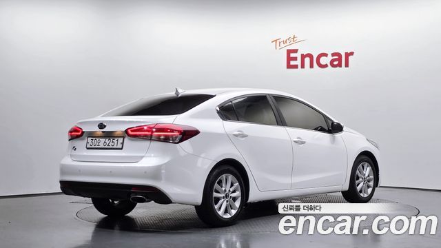 Kia K3 из Кореи Encar