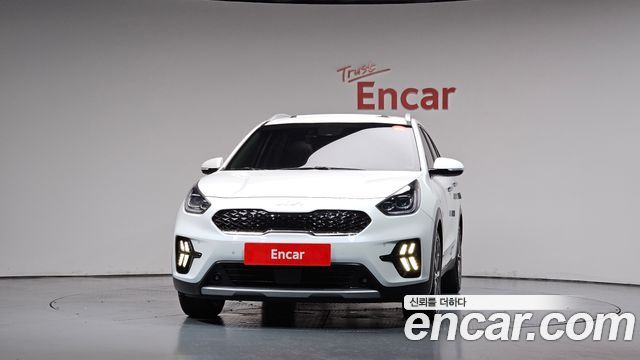 Kia Niro 1.6 HEV Signature — пробег 42 213 км — фото 3 из 5
