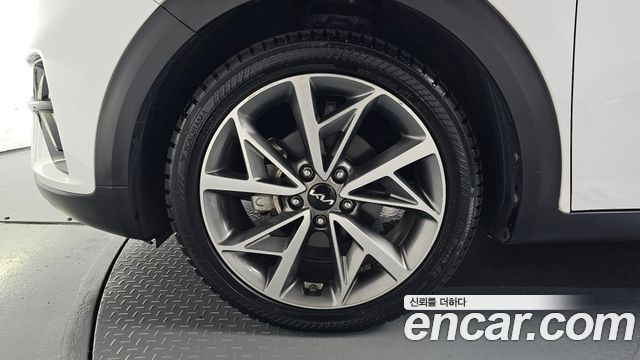 Kia Niro 1.6 HEV Signature — пробег 42 213 км — фото 5 из 5