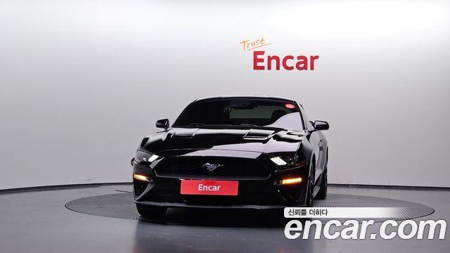 Ford Mustang Coupe — пробег 127 960 км — фото 3 из 5