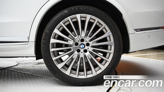 BMW X7 xDrive 40i Design Pure Excellence 6-Seater — пробег 15 606 км — фото 5 из 5