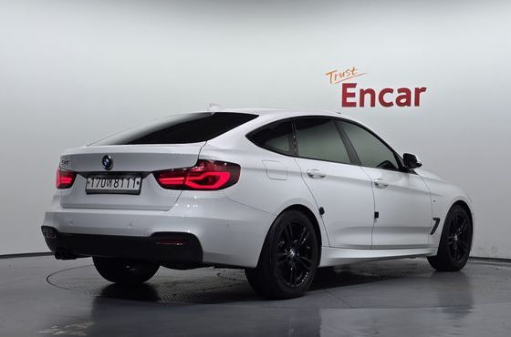 BMW Gran Turismo GT 320d M Sport Premium — пробег 97 455 км — фото 2 из 5