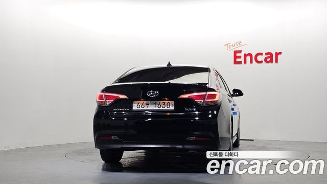 Hyundai Sonata 2.0 HEV Premium — пробег 156 145 км — фото 4 из 5