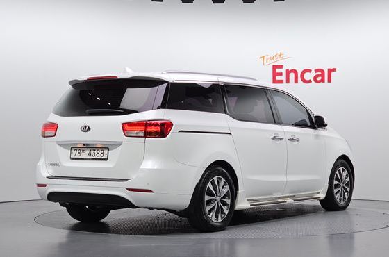 Kia Carnival 11-seater Prestige — пробег 82 450 км — фото 2 из 5