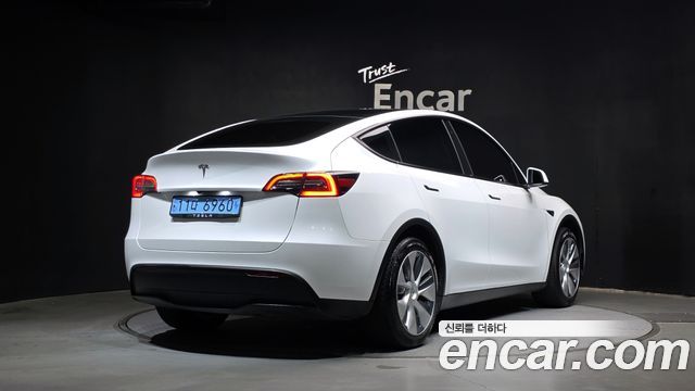 Tesla Model Y RWD — пробег 47 780 км — фото 2 из 5