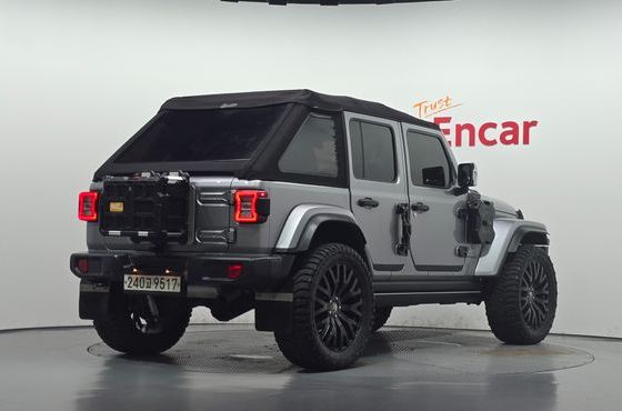 Jeep Wrangler 2.0 Overland 4Door — пробег 86 310 км — фото 2 из 5