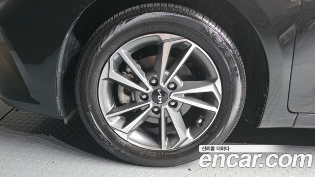 Kia K3 из Кореи Encar