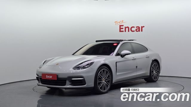 Porsche Panamera 3.0 AWD — пробег 98 554 км — фото 1 из 5
