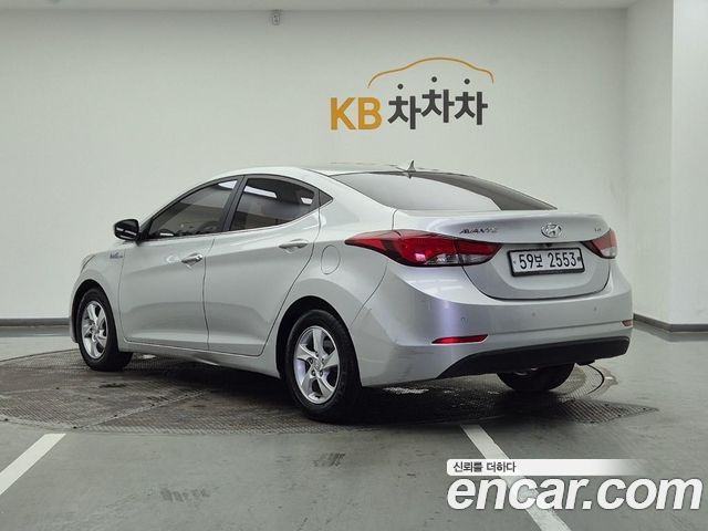 Hyundai AVANTE 1.6 VGT Style — пробег 155 473 км — фото 3 из 5