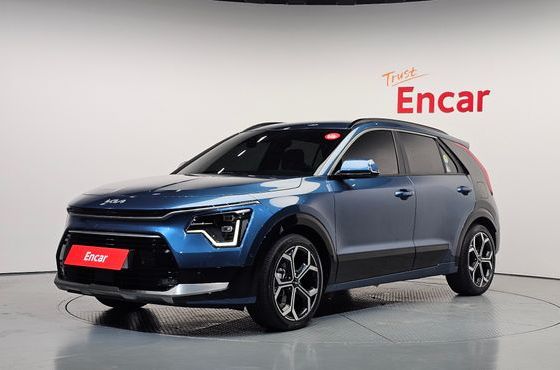 Kia Niro Signature — пробег 76 036 км — фото 1 из 5