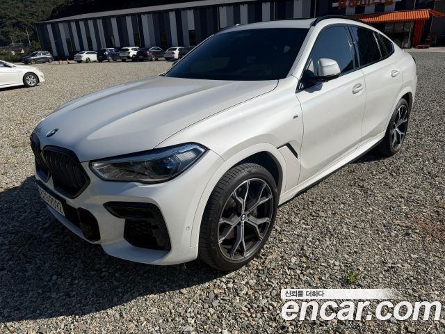 BMW X6 xDrive40i M Sport — пробег 16 143 км — фото 2 из 5