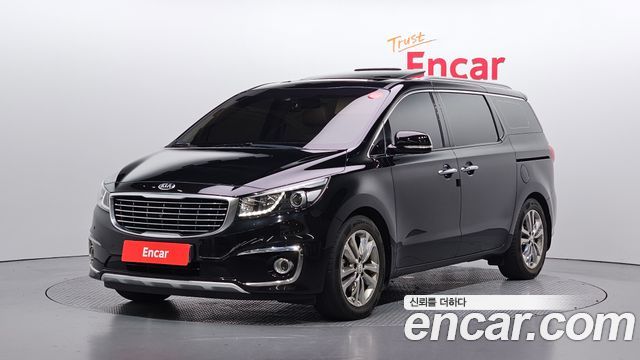 Kia Carnival Gasoline 9-seater Noblesse — пробег 171 883 км — фото 1 из 5