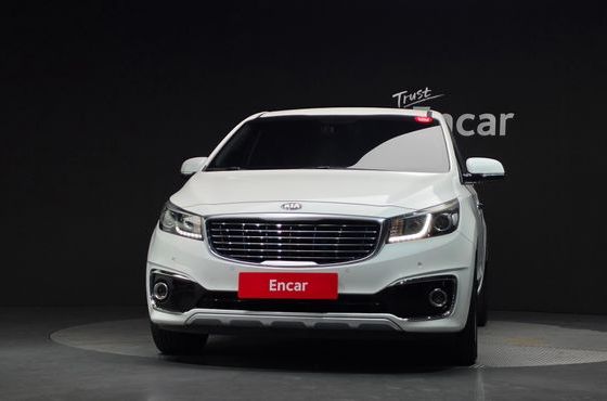Kia Carnival 9-seater Noblesse — пробег 124 246 км — фото 3 из 5