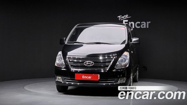 Hyundai Starex 12-Seater Wagon Smart Stardard — пробег 129 365 км — фото 3 из 5