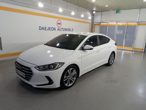 Hyundai AVANTE 1.6 GDI Value Plus — пробег 112 000 км — фото 2 из 5