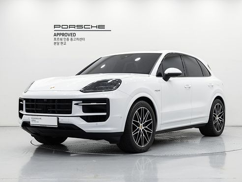 Porsche Cayenne 3.0 E-Hybrid — пробег 15 220 км — фото 1 из 5