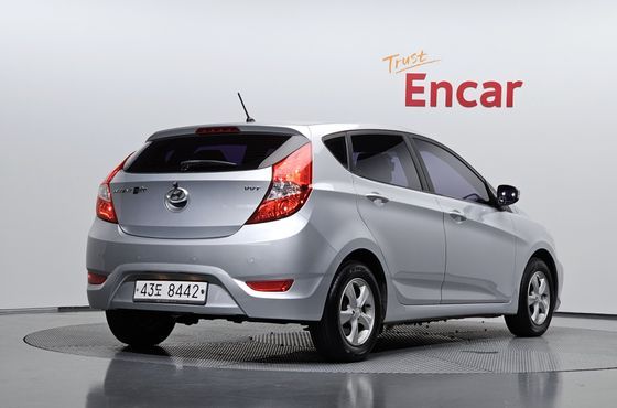 Hyundai Accent WIT 1.4 VVT Modern — пробег 142 437 км — фото 2 из 5