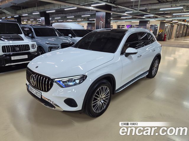 Mercedes-Benz GLC-Class GLC 300 4MATIC Avantgarde — пробег 9 736 км — фото 1 из 5