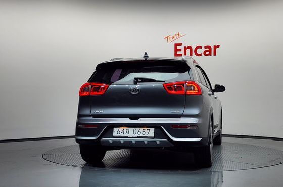 Kia Niro Noblesse — пробег 124 291 км — фото 4 из 5