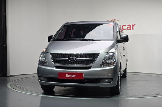 Hyundai Starex 12-Seater Wagon CVX Luxury — пробег 130 842 км — фото 3 из 5