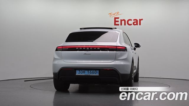 Porsche Macan Base — пробег 26 308 км — фото 4 из 5