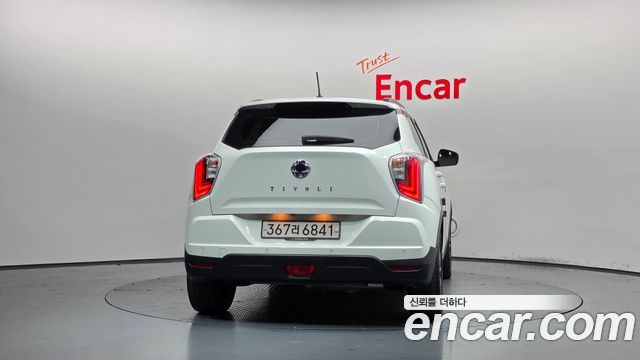 Ssangyong TIBOLI из Кореи Encar