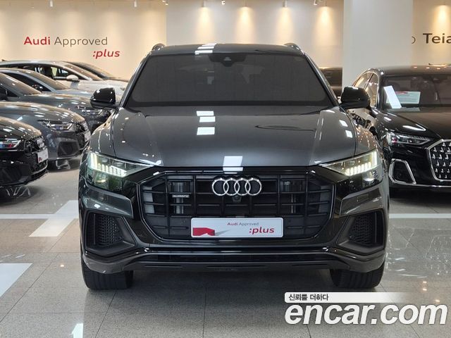 Audi Q8 55 TFSI Quattro Premium — пробег 78 300 км — фото 3 из 5