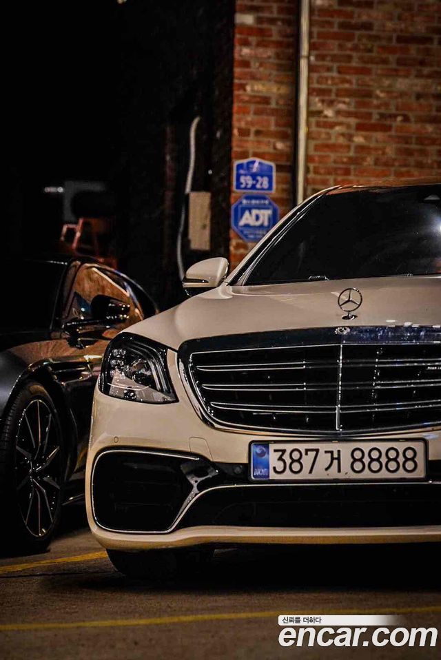 Mercedes-Benz S-Class S63 AMG 4MATIC+ — пробег 125 300 км — фото 2 из 5